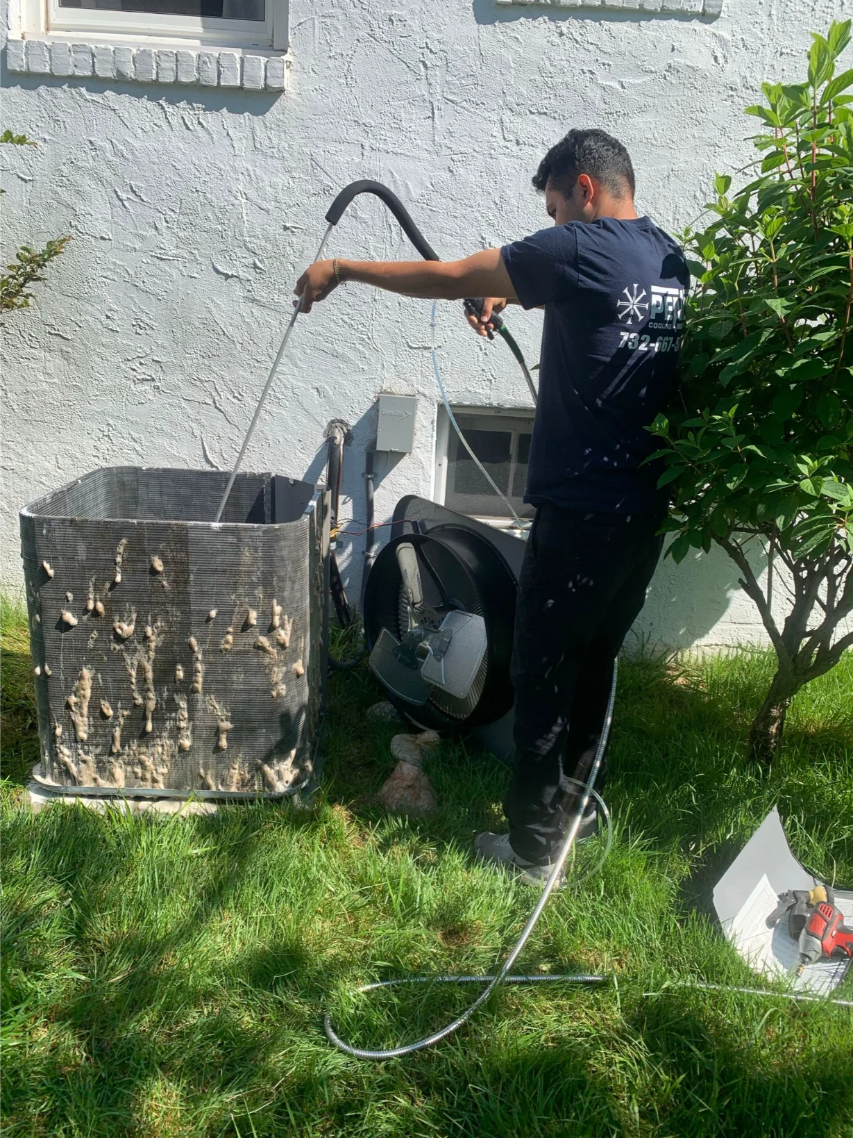 Peniel-HVAC-Technician-AC-Coil-Cleaning-NJ